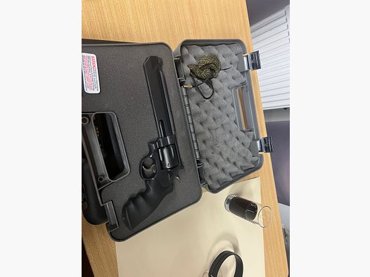 Smith & wesson mod.629 Performance Center stealth hunter