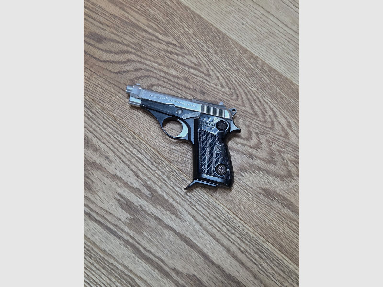 Pistolet Beretta Mod. 70 7.65 mm Browning d'occasion, glissière nickelée, image 1 sur 5
