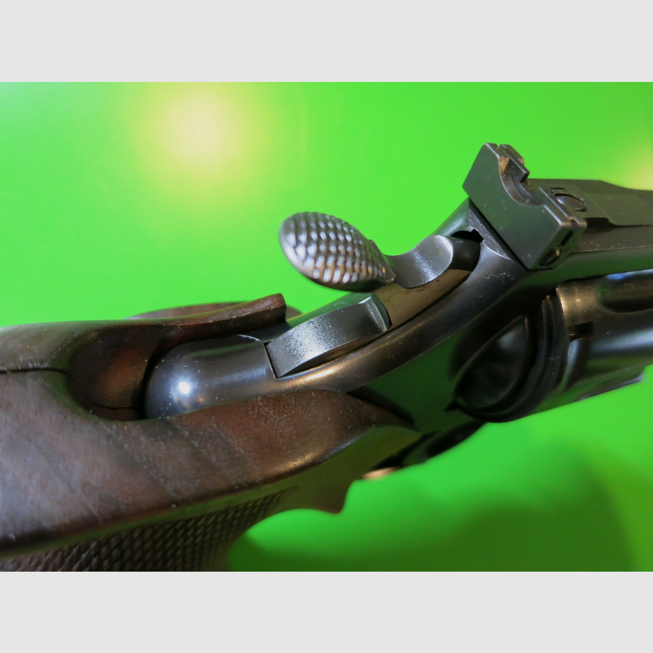 Revolver COLT Officer's Model Match, fifth edition of the series in .22lr, sport grip #62-