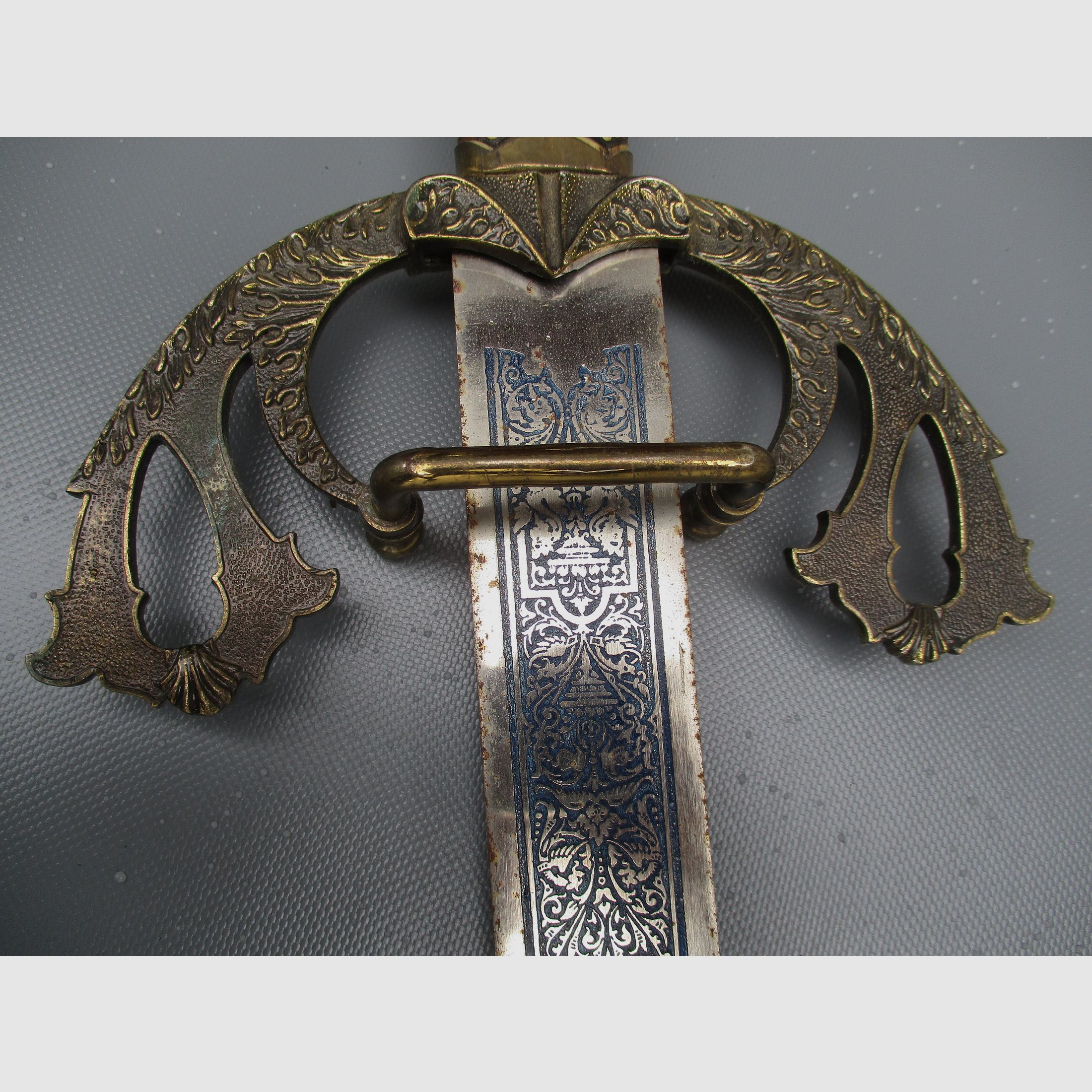 Épée d'origine inconnue