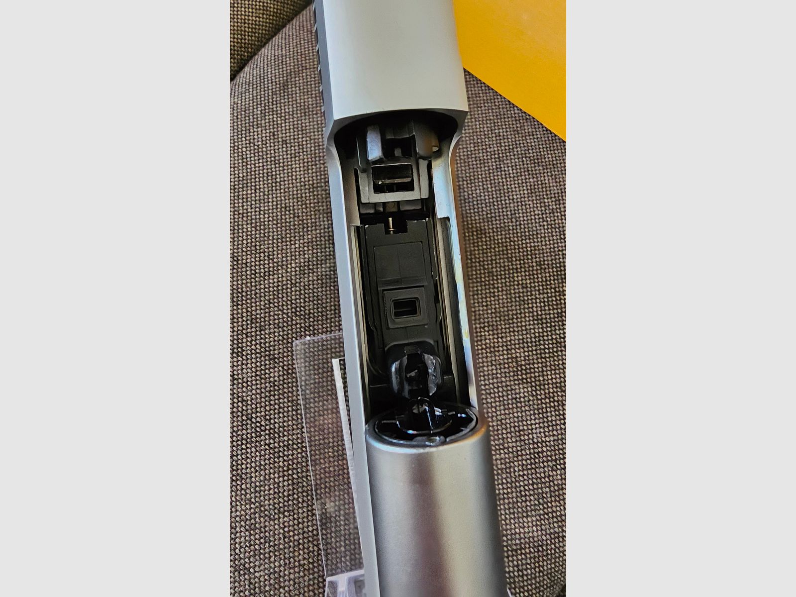 DESERT EAGLE .50AE GBB, SILVER  MAGNUM RESEARCH CYBERGUN