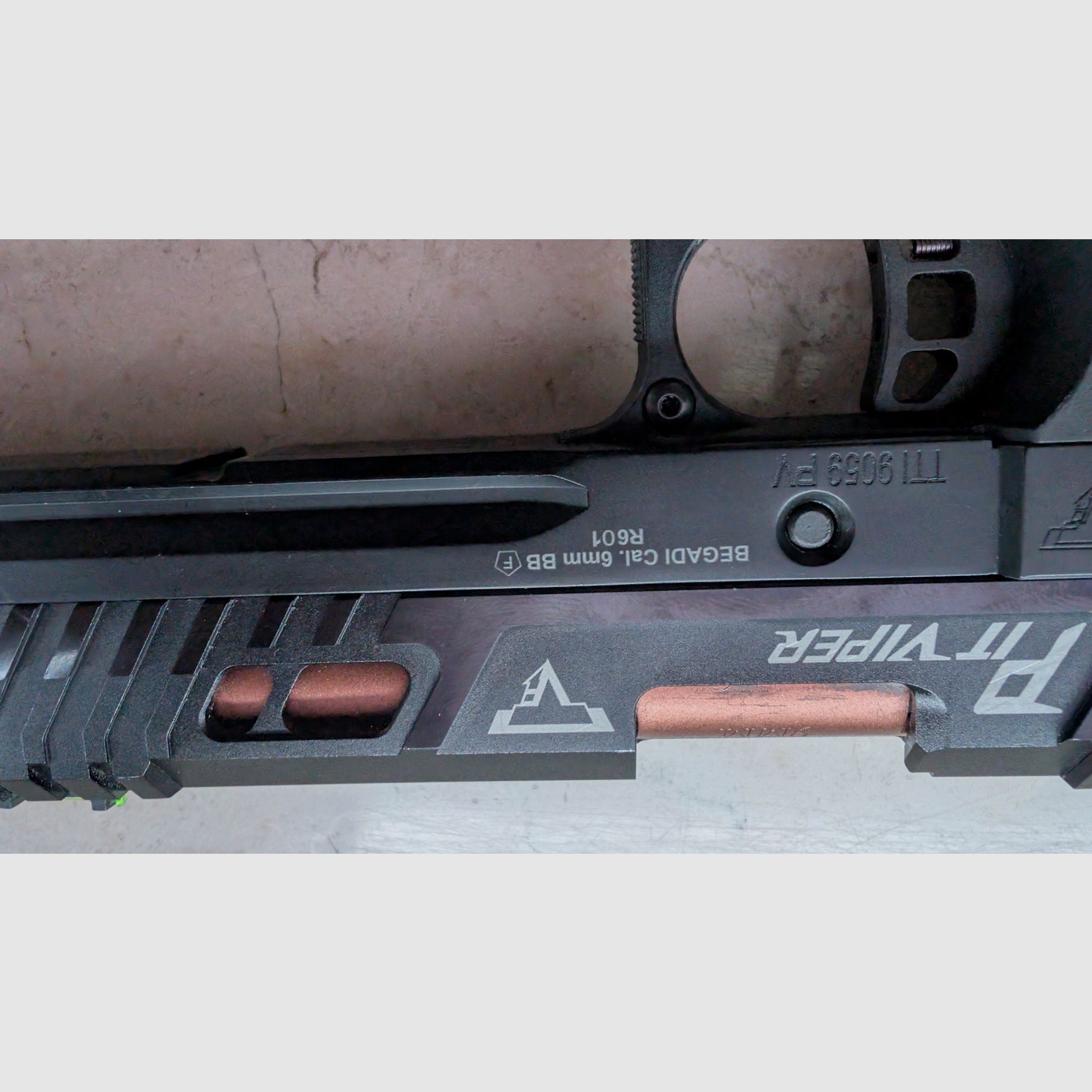 TTI Pit Viper (R601) HiCapa GBB, Bild 6 von 6