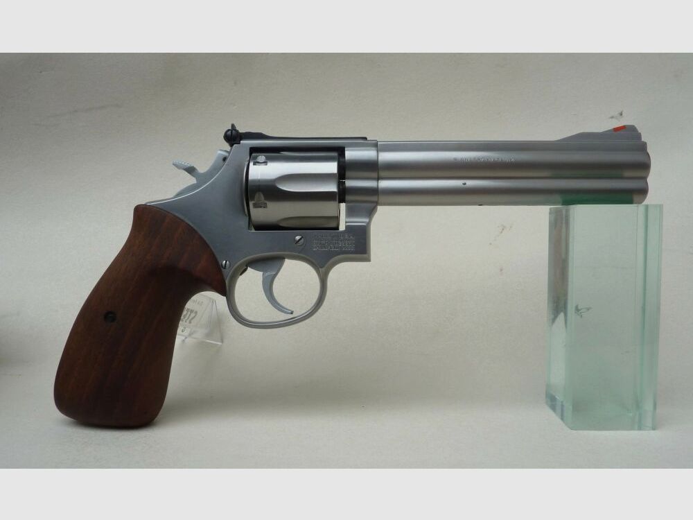 Smith & Wesson S&W 686 6`
