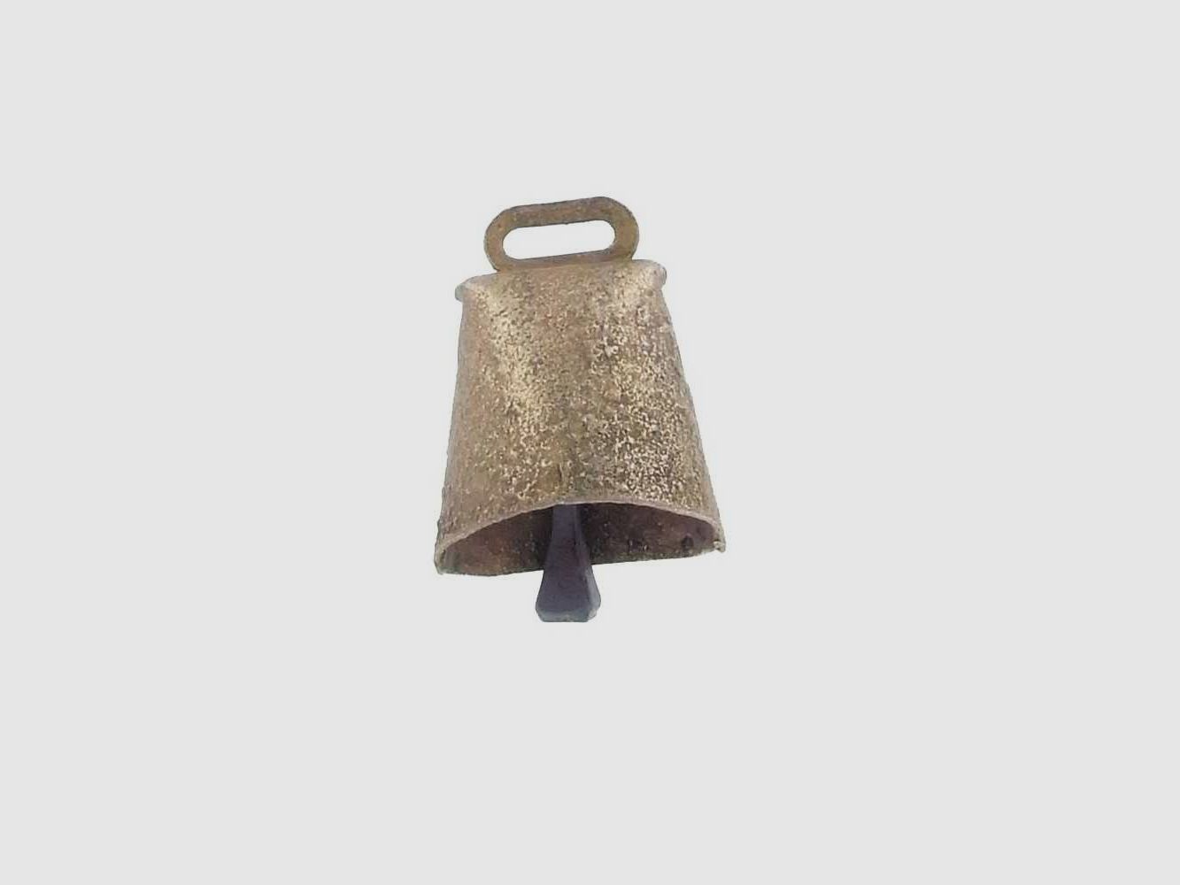 Sonnaillon nay forge small dog passer