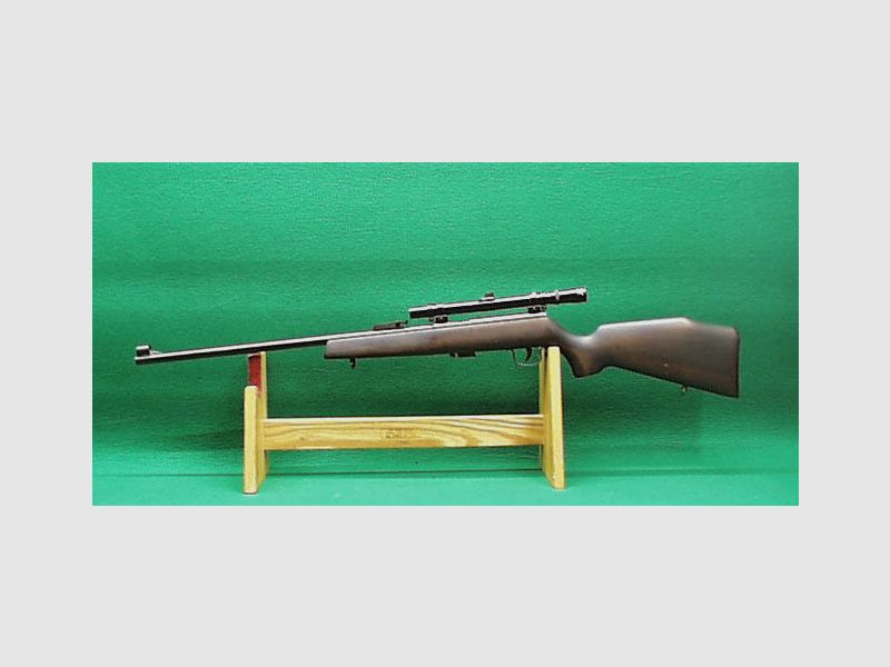 Voere Vöhrenbach Repetiergewehr mit Zielfernrohr