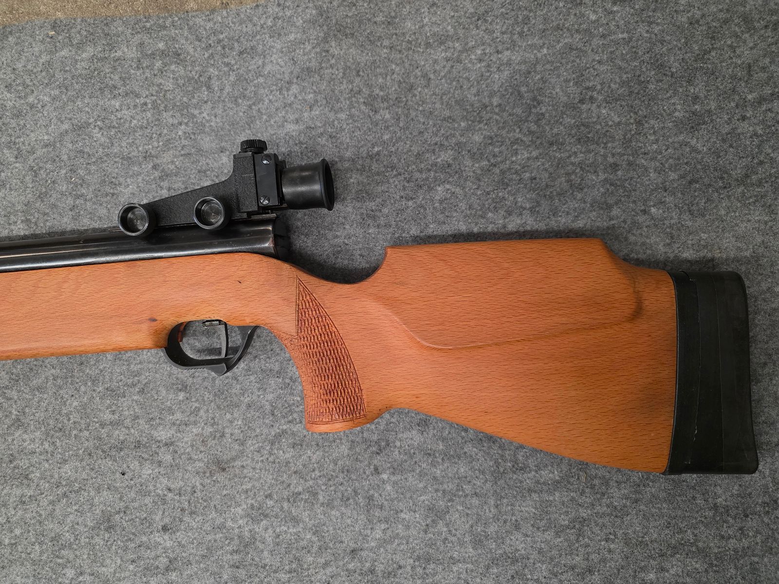 Im seltenen Holzschaft Monte Carlo Haenel Seitenspanner Mod. 312  mit Diopter im  guten Zustand cal. 4,5mm Diabolo