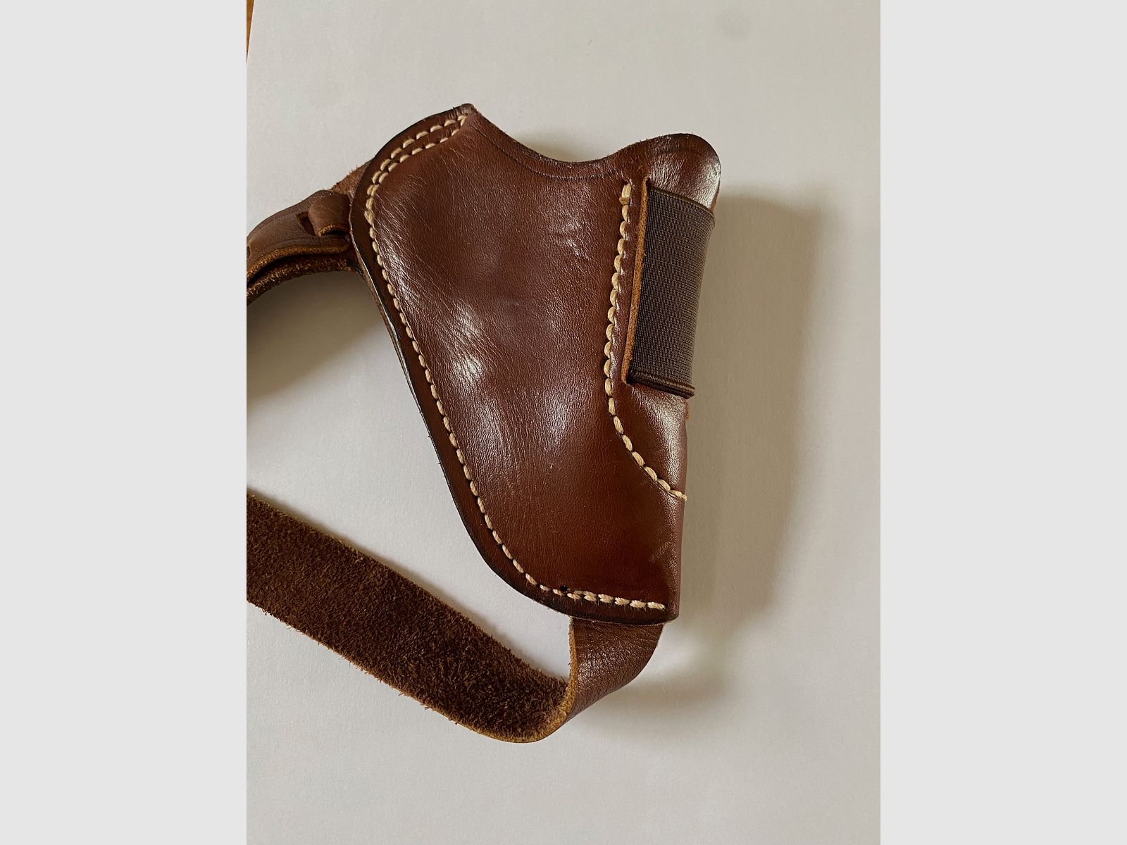 Holster für Kurzwaffe von Brian C. Forster