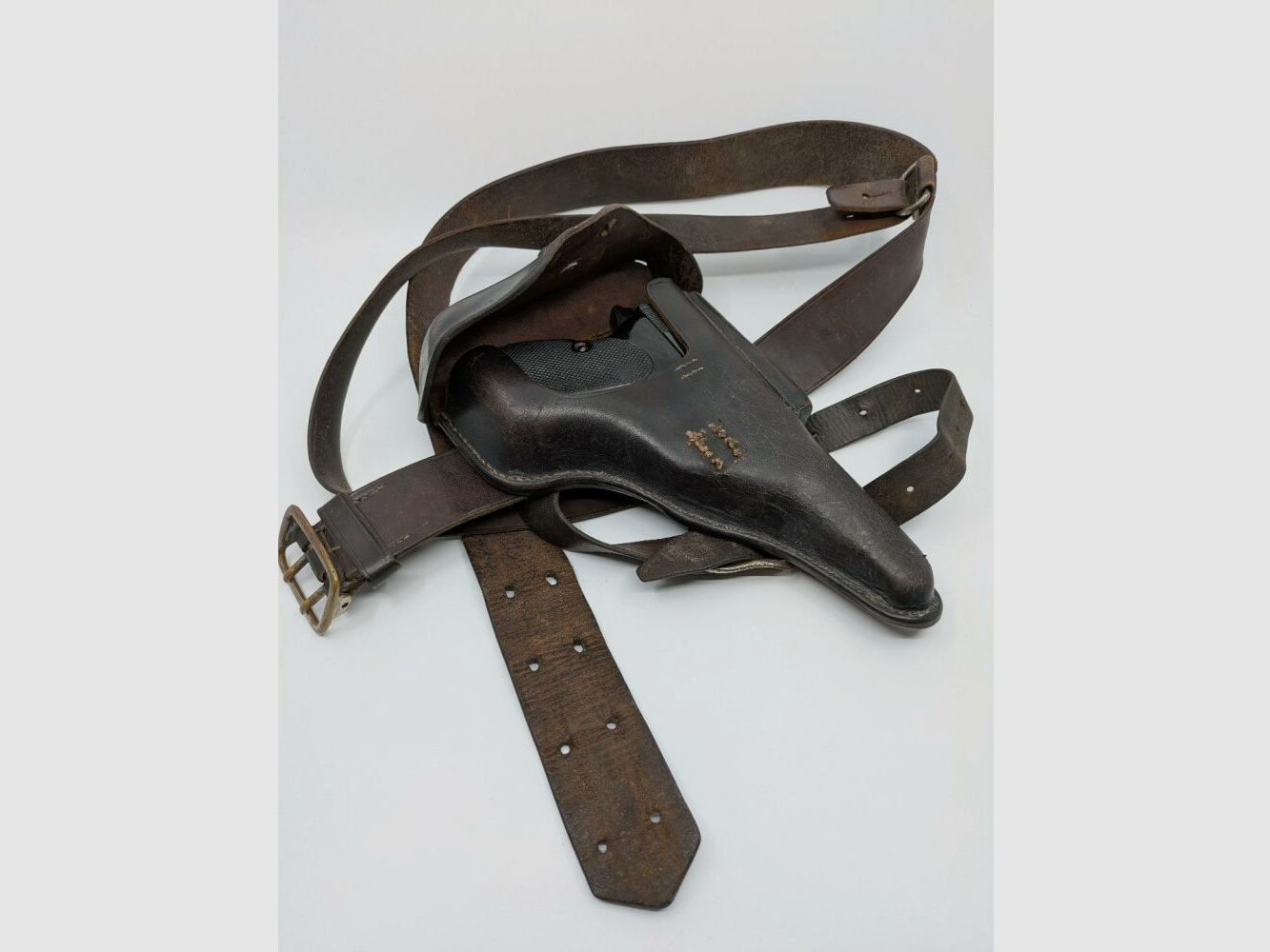 Walther Zella-Mehlis HP Svedese M/39 con ID del reggimento