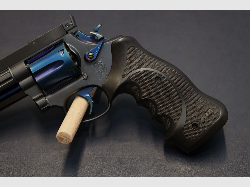 Club30 Smith&Wesson 568-3