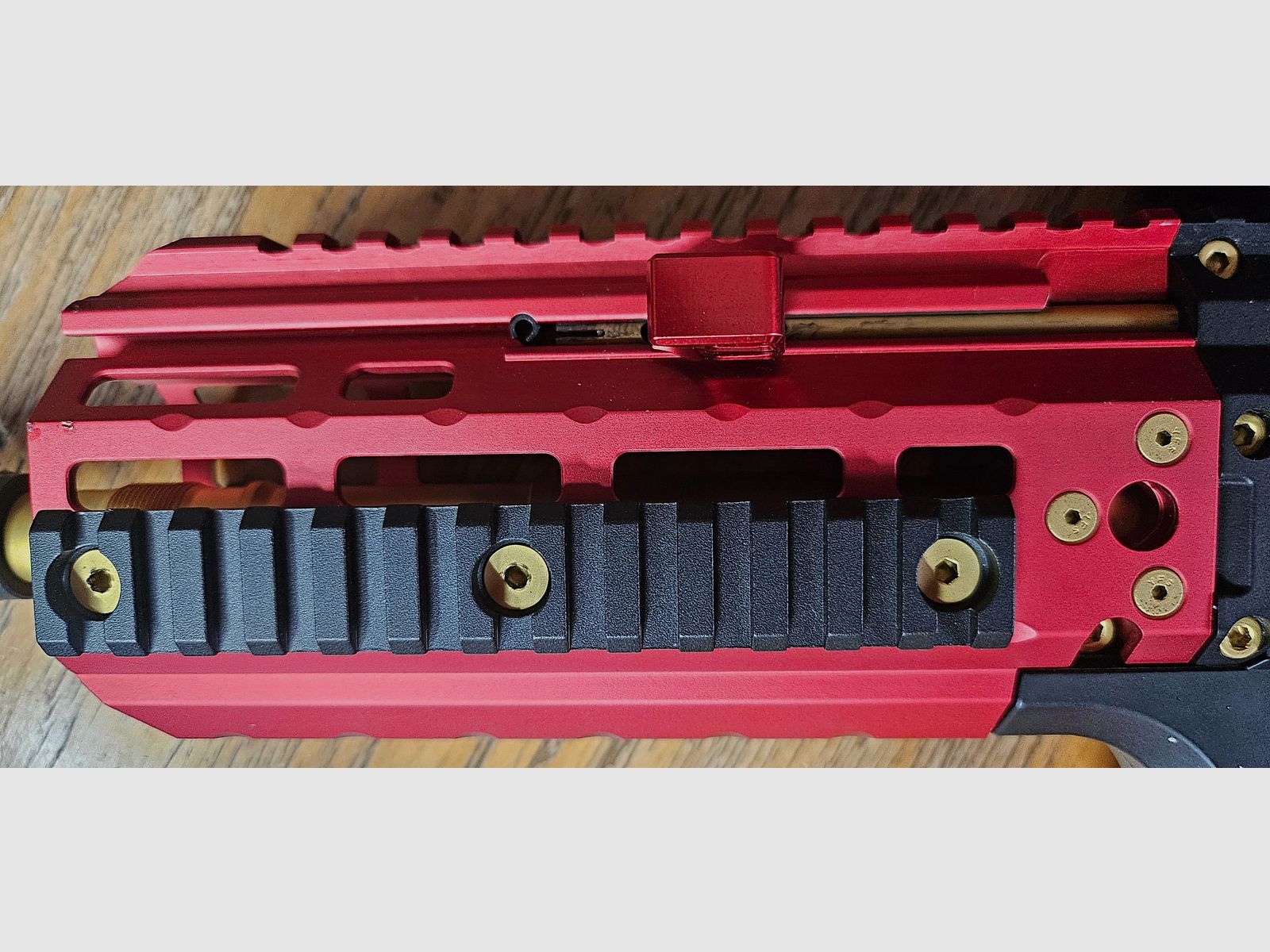 CZ Scorpion EVO M-Lok-voorhand