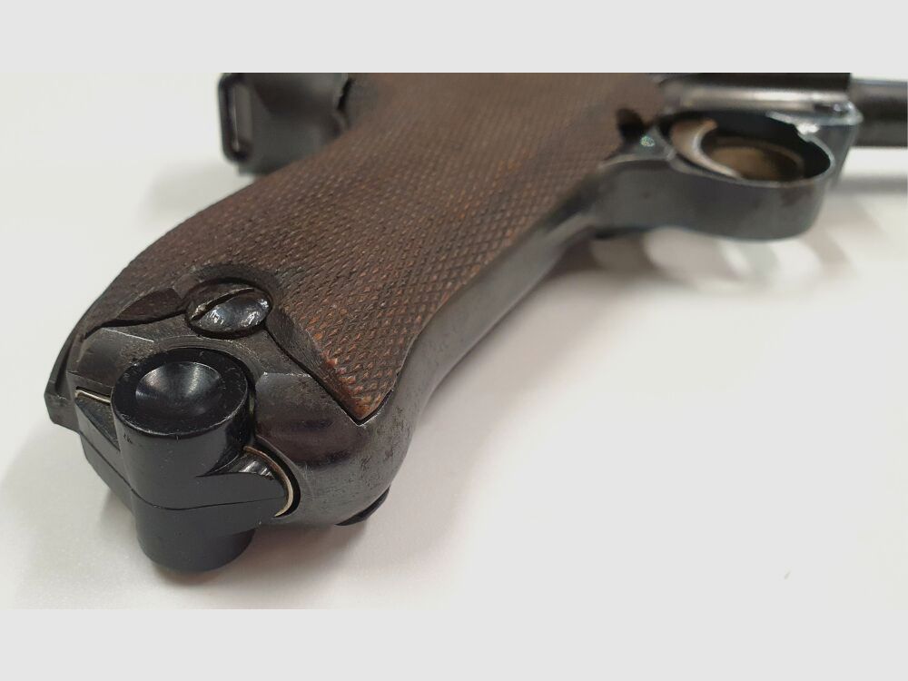 DWM Self-loading pistol P08 1914