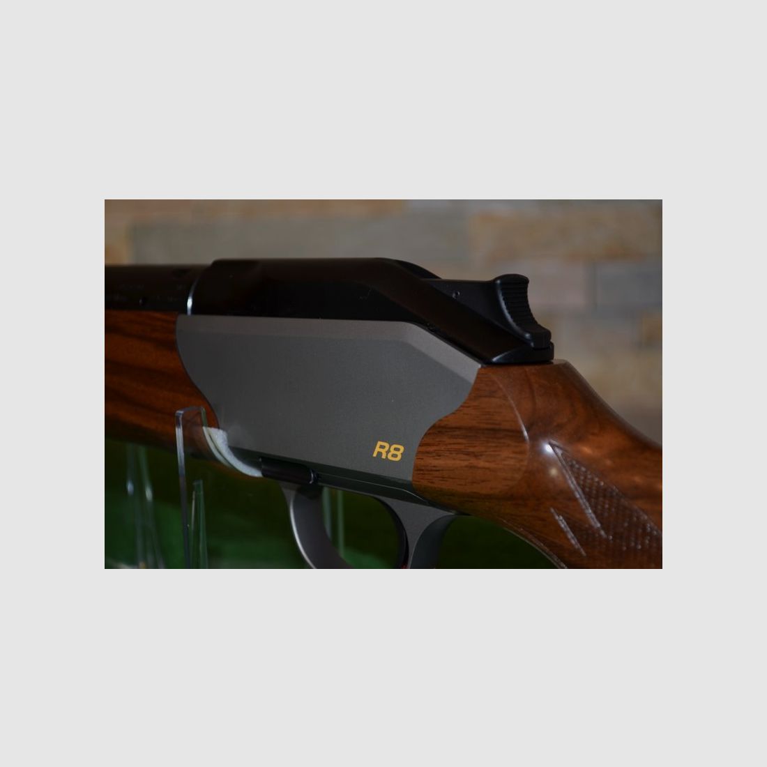 Blaser R8