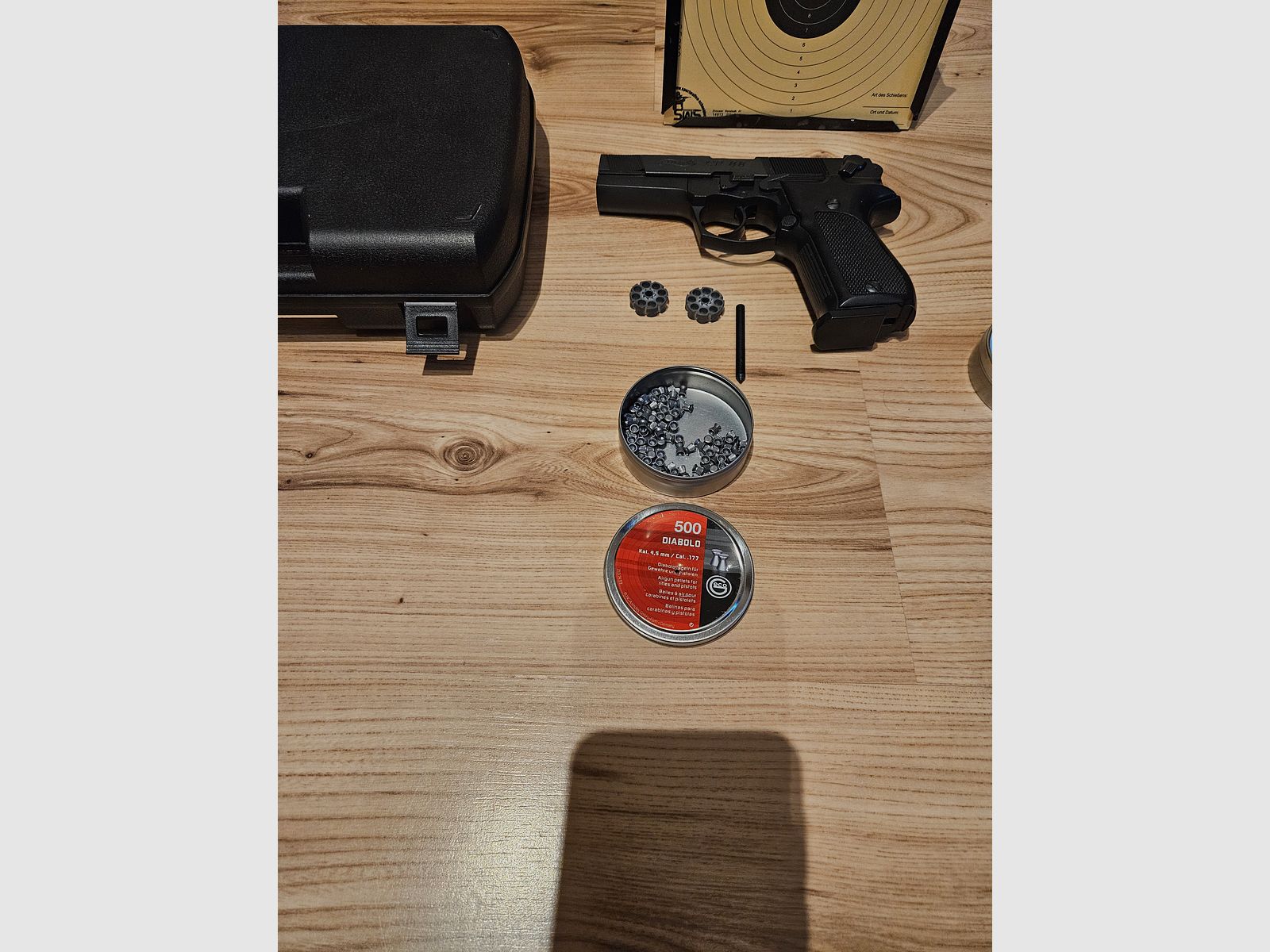 Walther CP 88 + munición + cápsulas de CO2 + caja de captura de balas + 2x cargadores