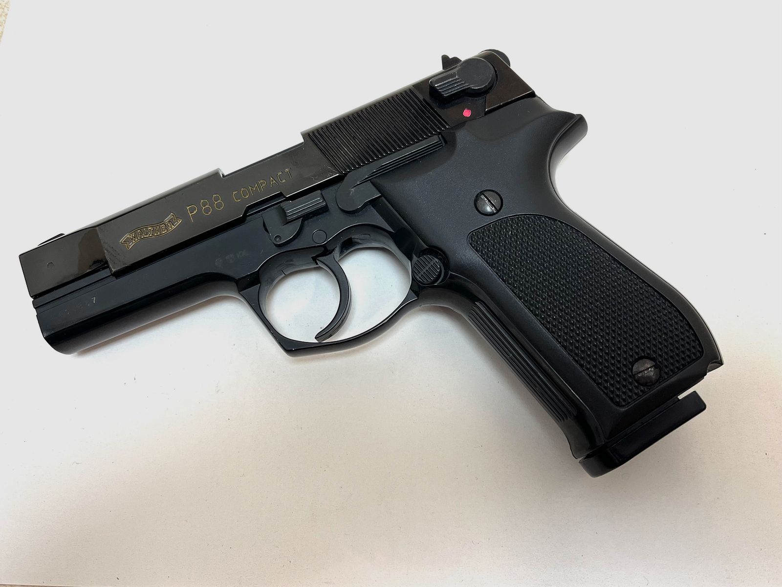 ••• Walther P88 Compact Griffschalen - Kunststoff - original •••