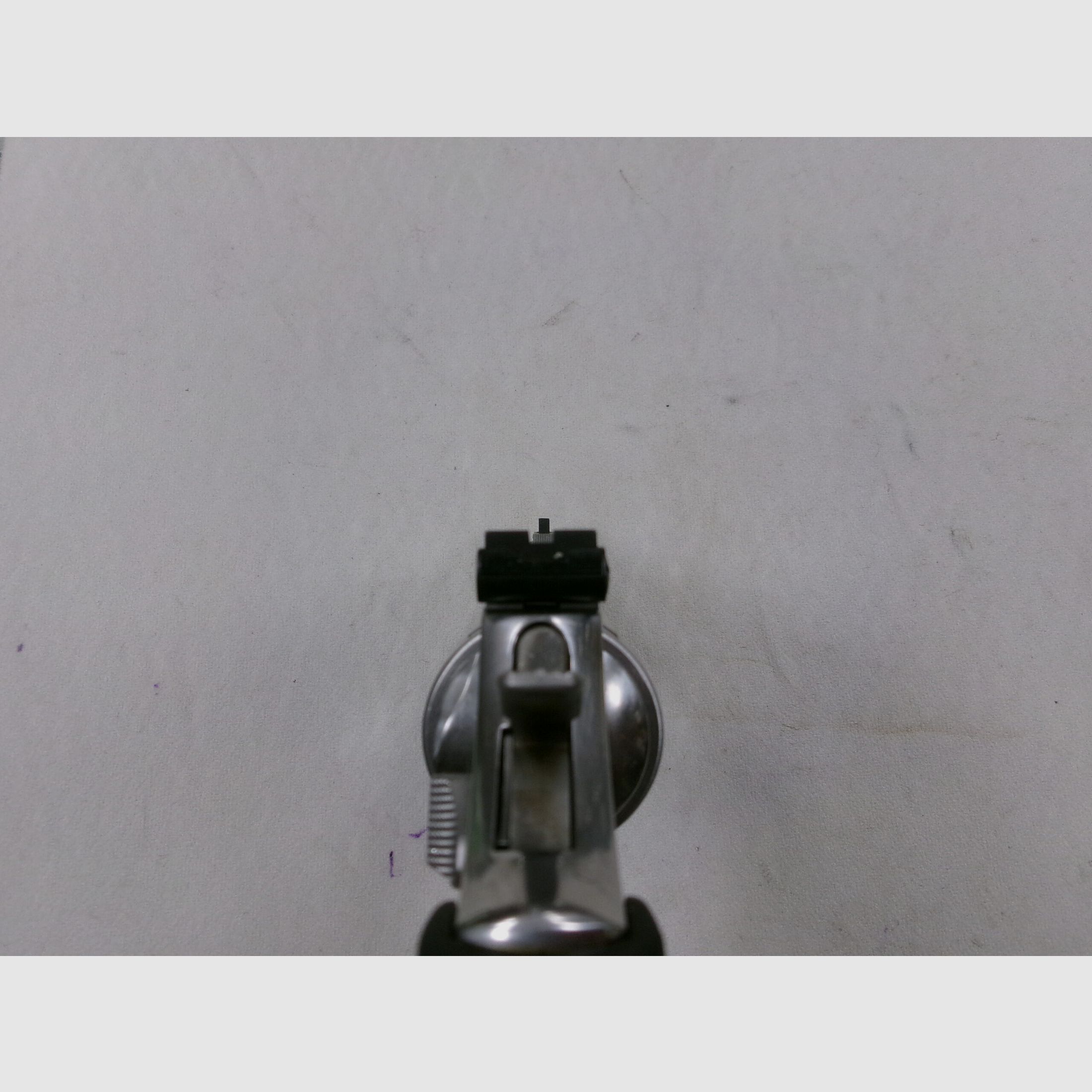 SMITH & WESSON 617 CAL. 22 L.R. d'occasion, image 3 sur 4