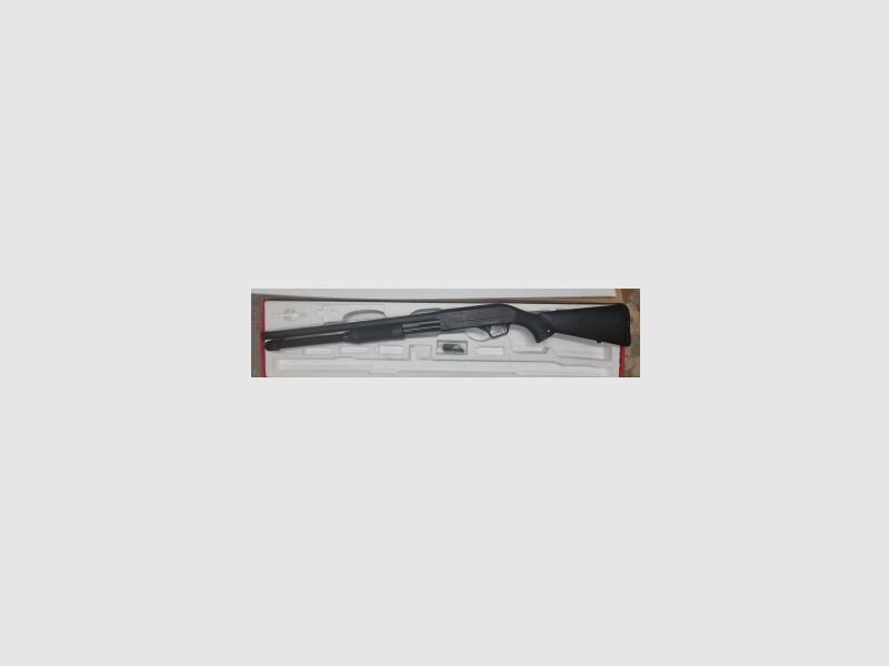 Escopeta de repetición de antebrazo Winchester SXP Defender High Cap
