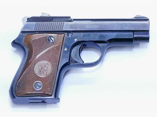 Unique used weapon model L