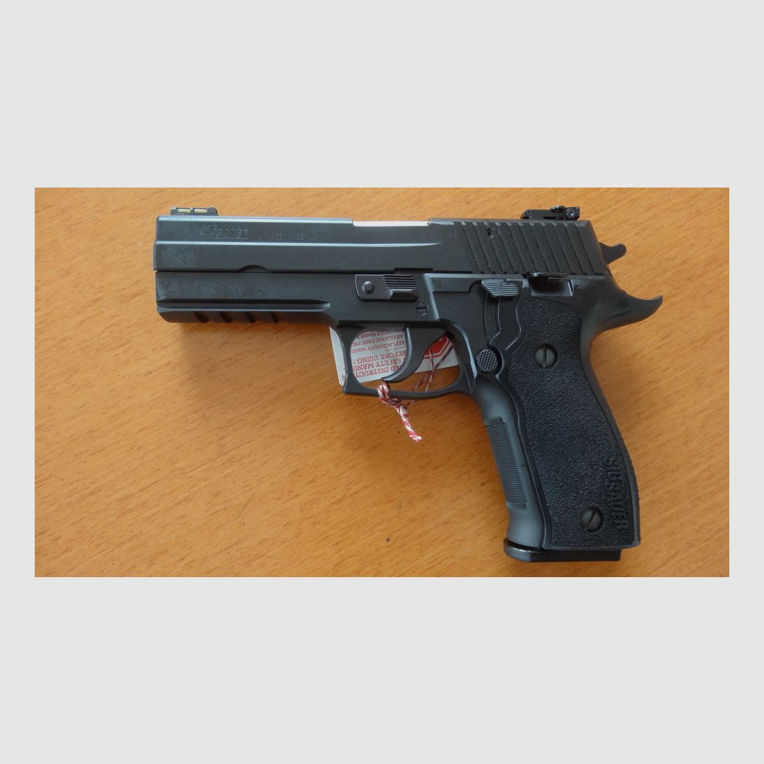Sig Sauer	 SL-PISTOLE; SIG SAUER P226 LDC-2 IN Black CAL. 9MM