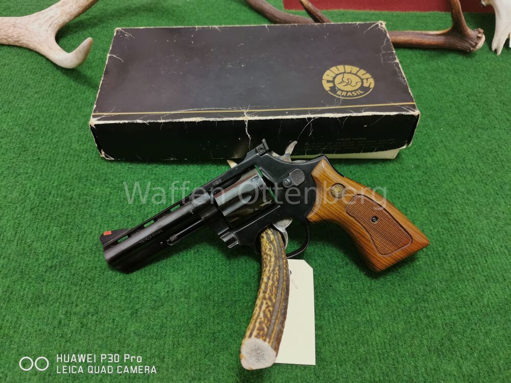 Taurus M 689