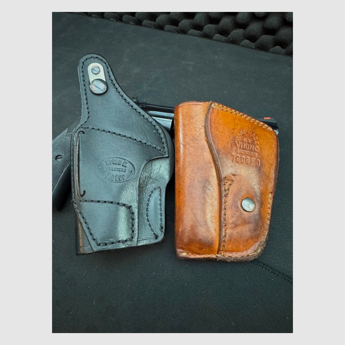 Schnellziehholster Gürtelholster Set, Revolver (?), Brian C Foster und VIKING, Markenholster