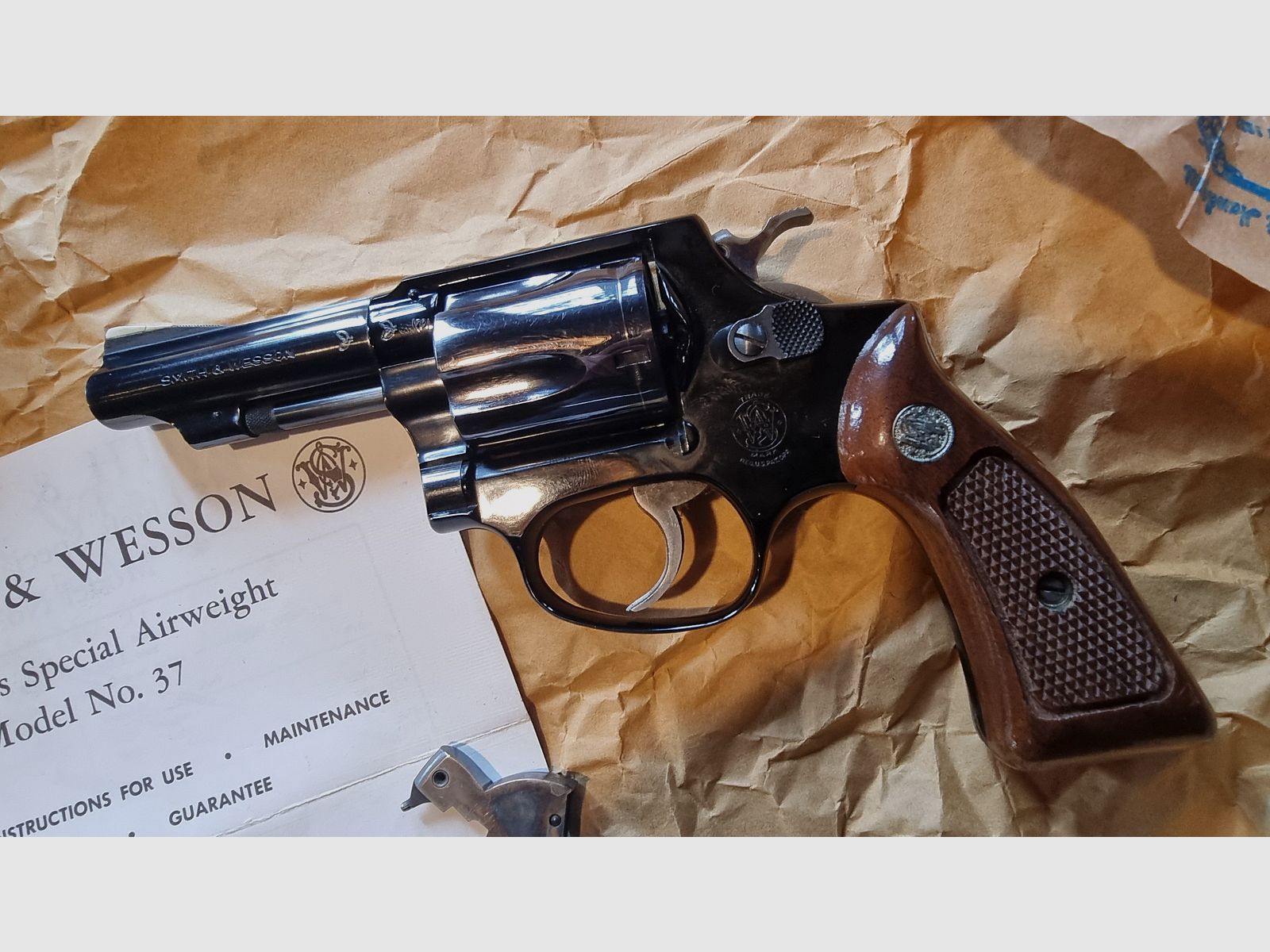 Smith & Wesson Mod. 37 Chiefs Special Airweight Kal .38 Special