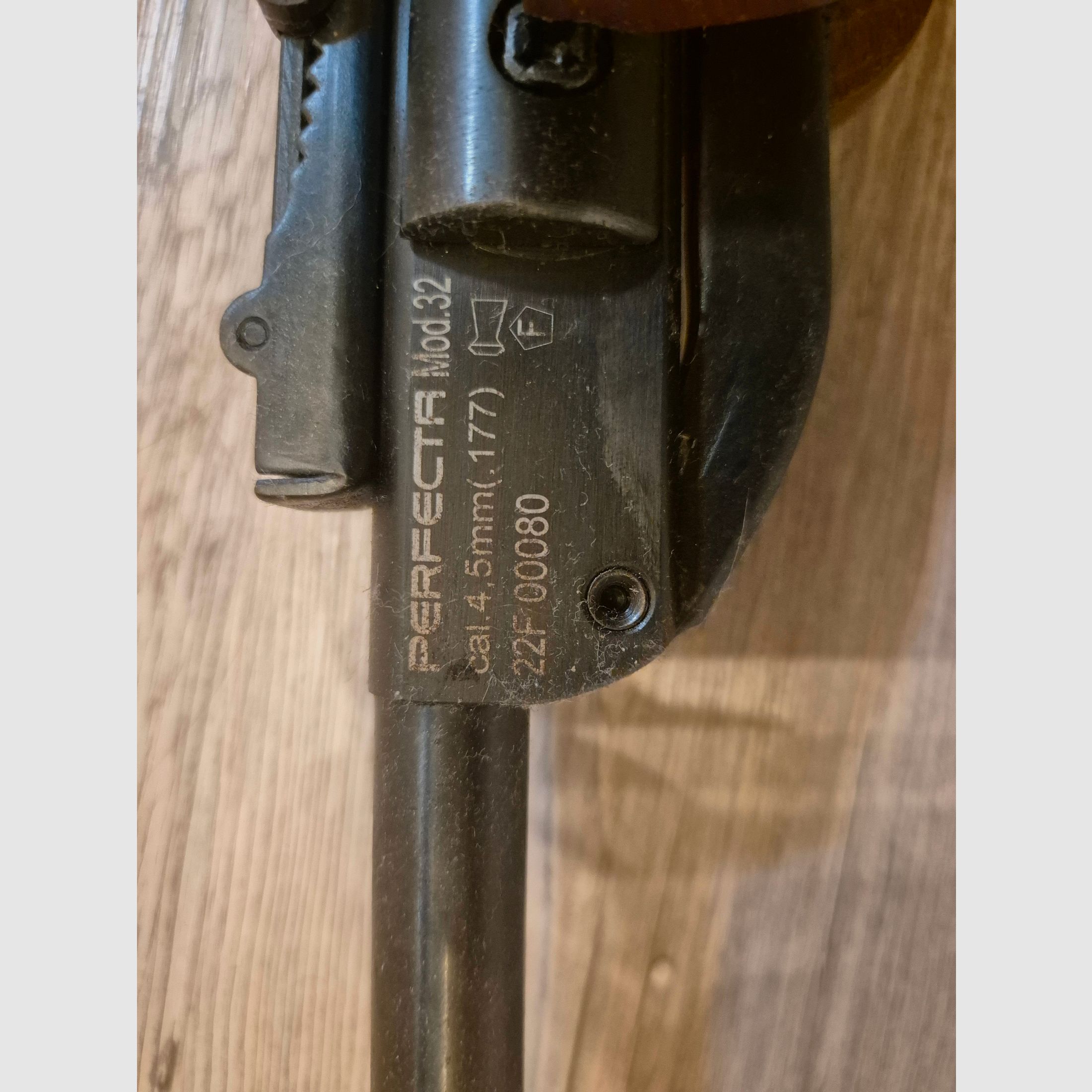 Perfecta Model 32 Knicklader