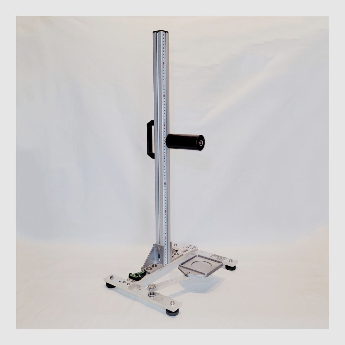 KGF Auflagestativ - Auflageständer Alu H-800-Ultimate mit Buchenholz-Auflage, Waage, Griff, Maßband + Munitionshalter