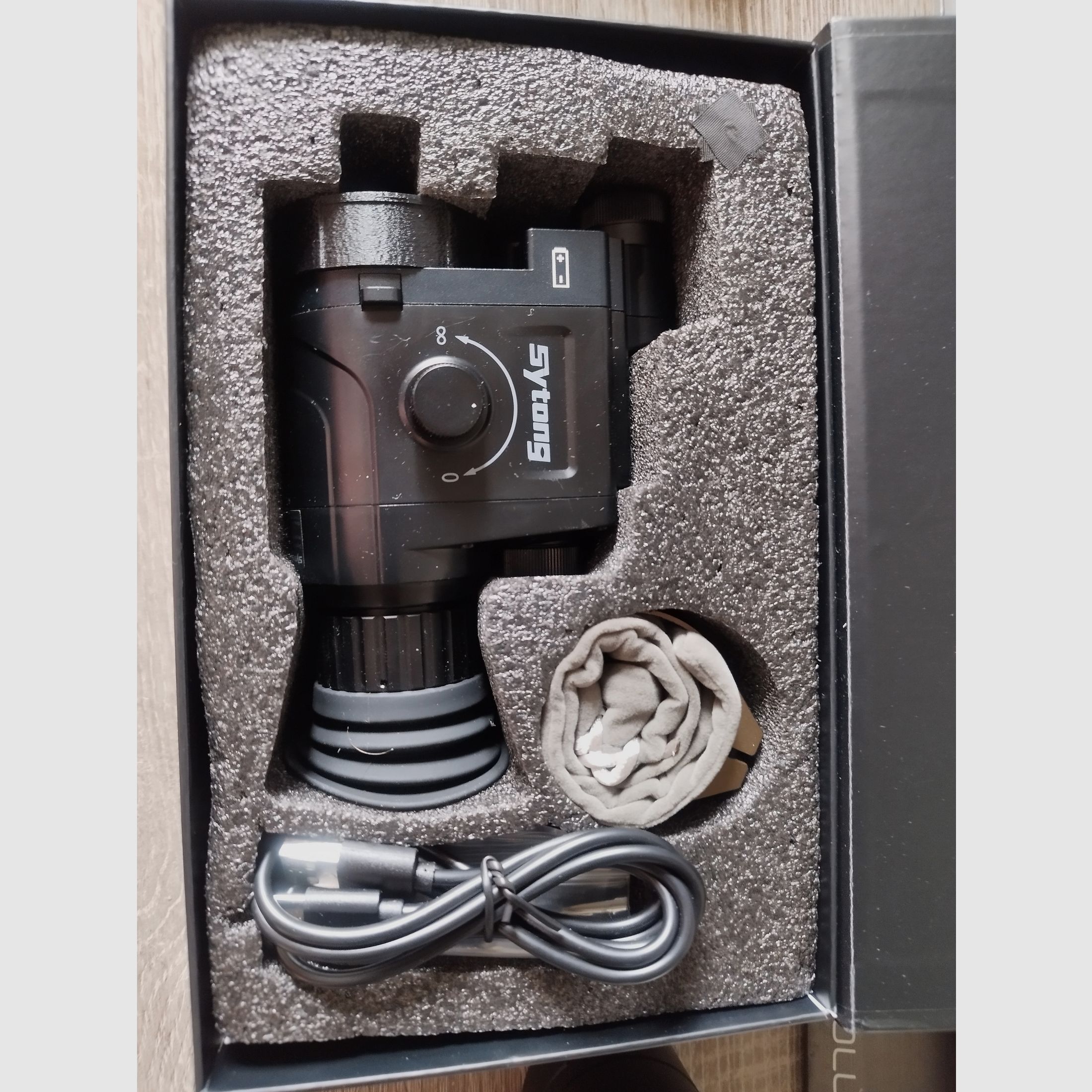 Noktowizor Sytong HT-77 (16mm) zestaw, w tym adapter, zdjęcie 5 z 5
