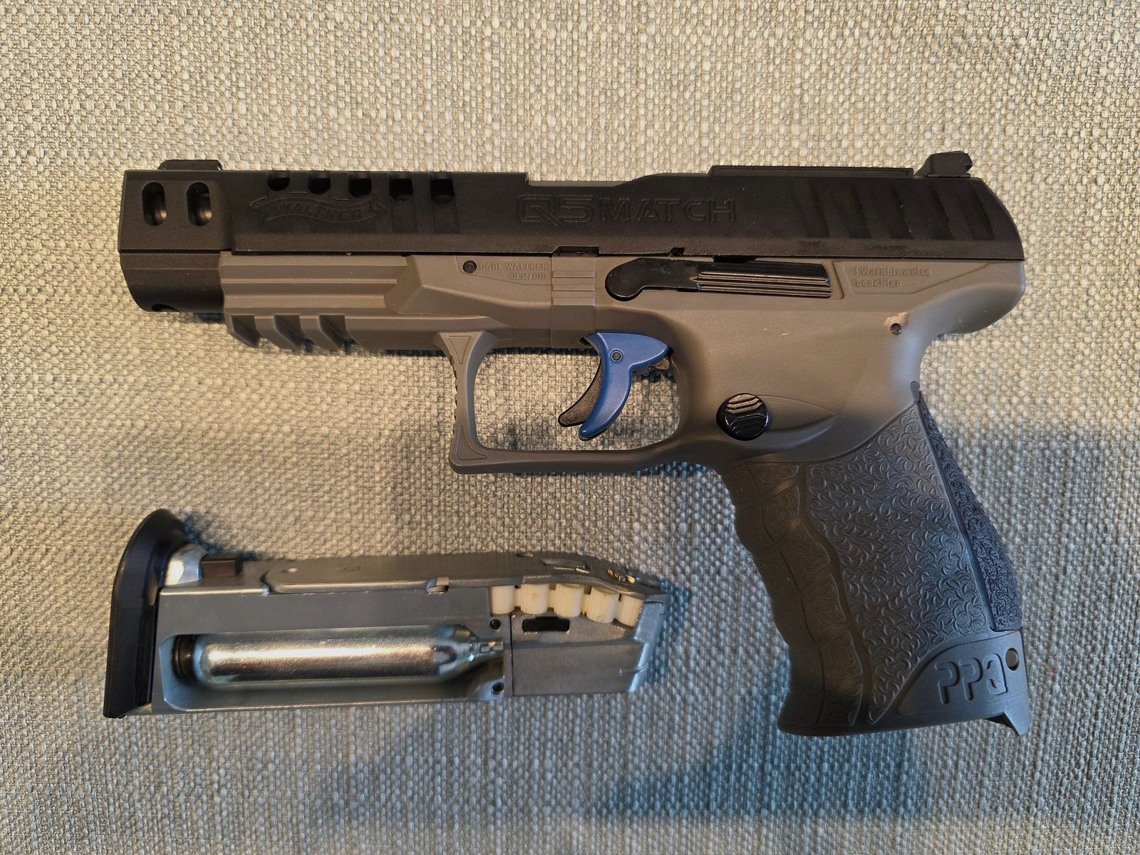 Walther Q5 Match 5" Combo Set Tungsten Gray - Pistola Blowback Co2 4,5 mm Diabolo con accesorios, imagen 4 de 9