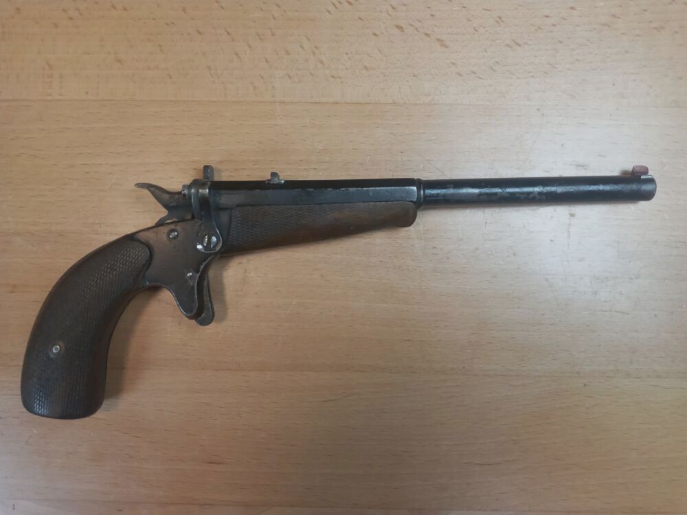 Deutsch Scheibenpistole