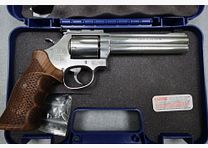 Smith & Wesson 686 Pilum ????