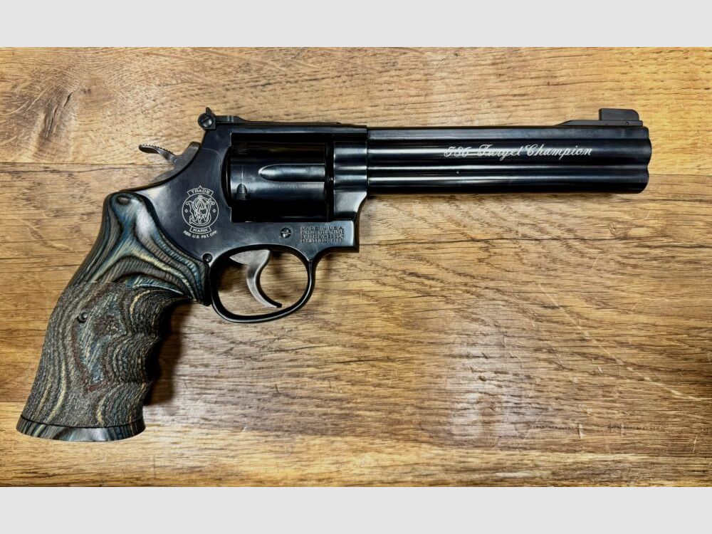 Smith & Wesson 586 Target Champion, image 1 of 3