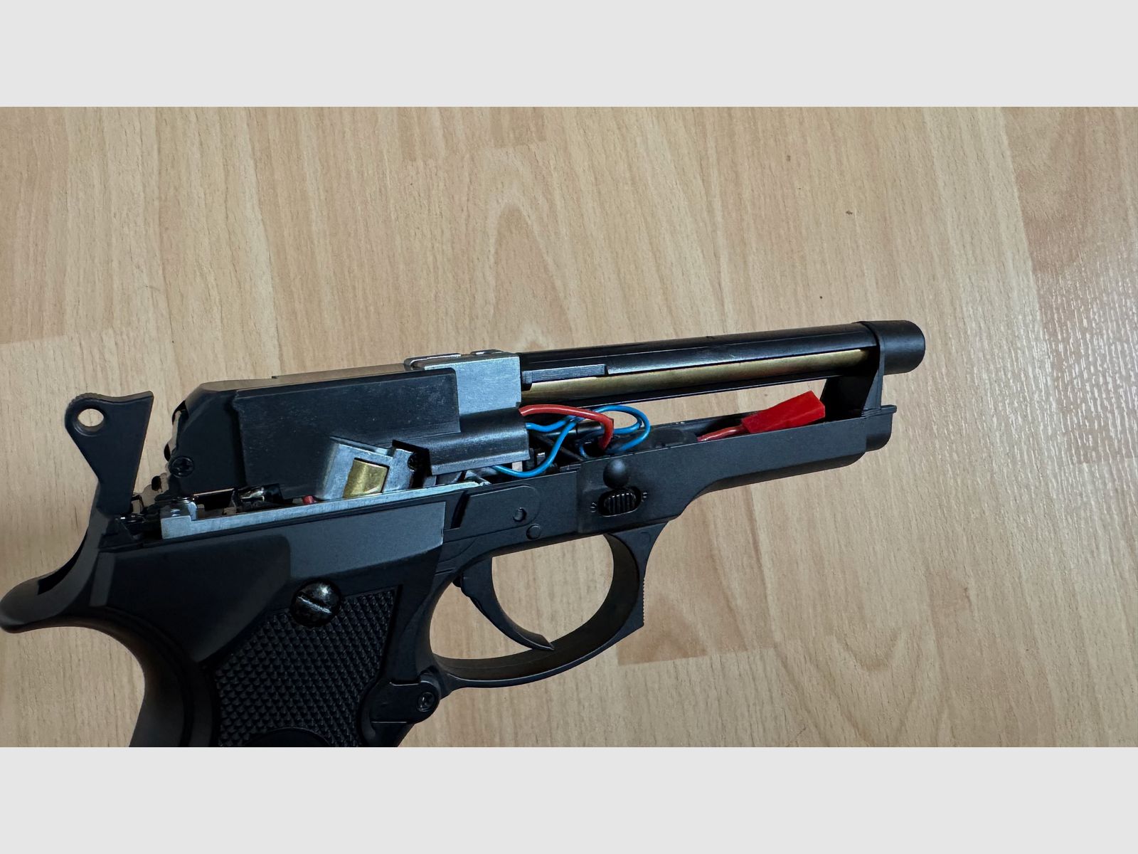 Cyma CM.126 "Gen. 2" AEP schwarz inkl. Mosfet und Akku