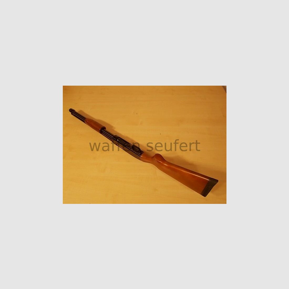 Winchester 1300 Defender Vorderschaft-Repetierflinte