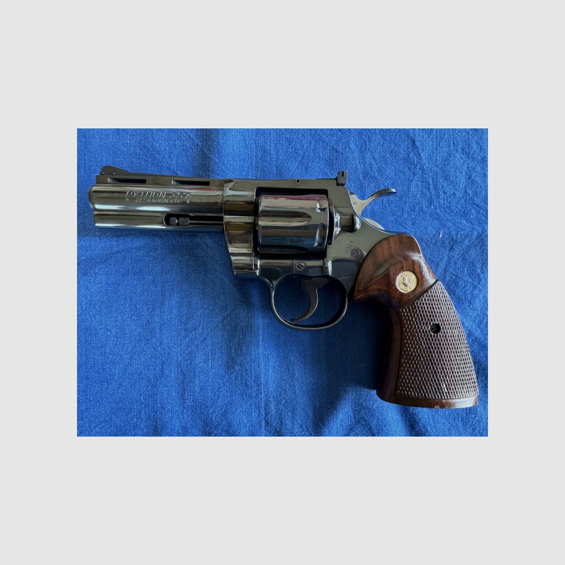 Sammlerstück: Revolver, "Colt Python", Baujahr 1981,mit 4" Lauf,Kaliber: 357 Mag. aus Jägerbestand