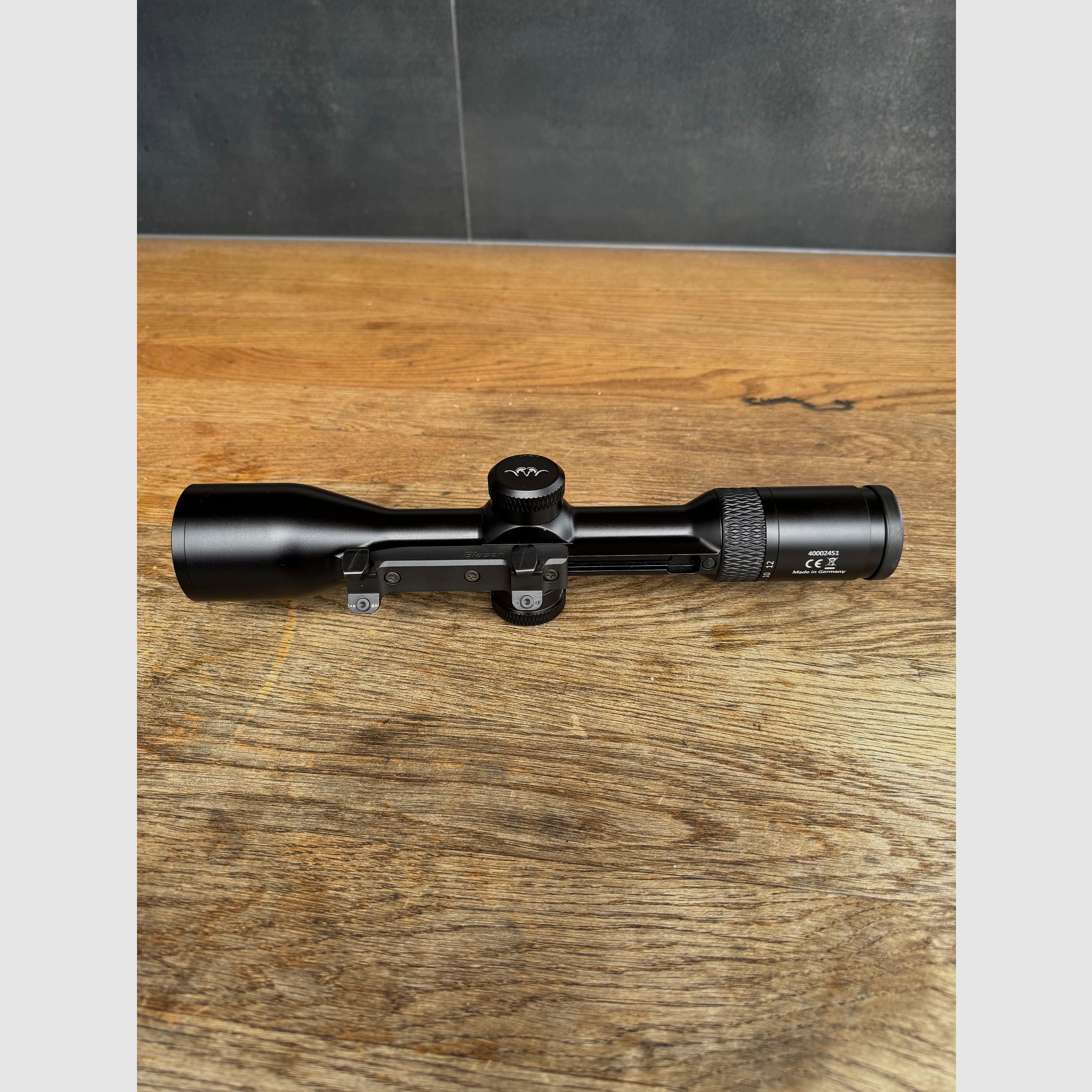 Blaser B2 2-12x50 iC S Zielfernrohr inklusive Blaser Sattelmontage