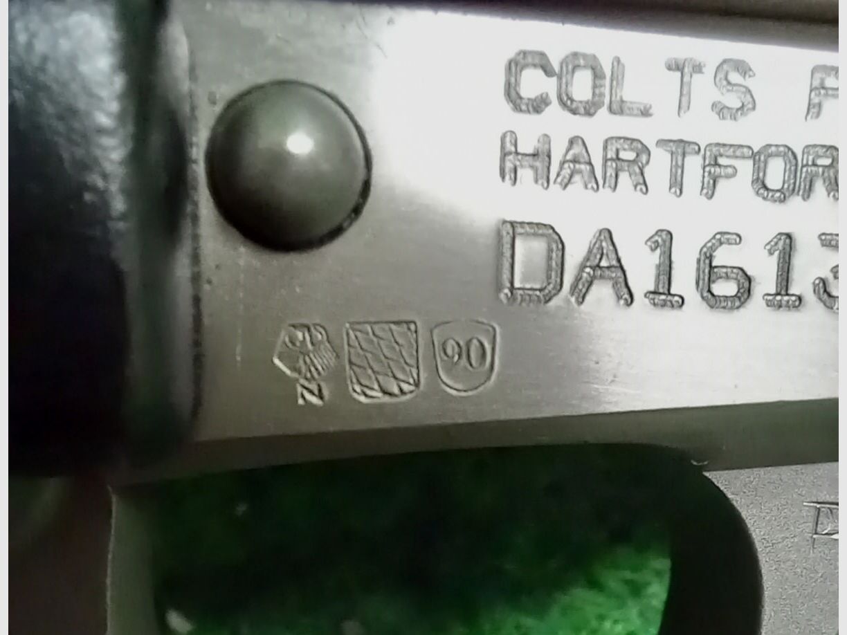 Pistolet Colt Double Eagle en calibre .45 AUTO en acier inoxydable,