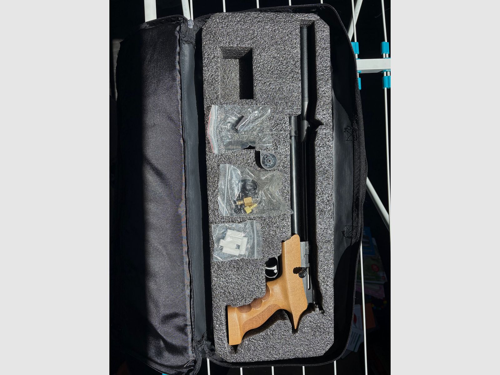 Diana Bandit PCP pistola ad aria compressa 4,5 mm con valigetta e accessori