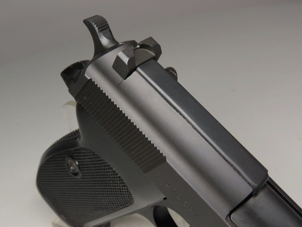 Top Walther P38