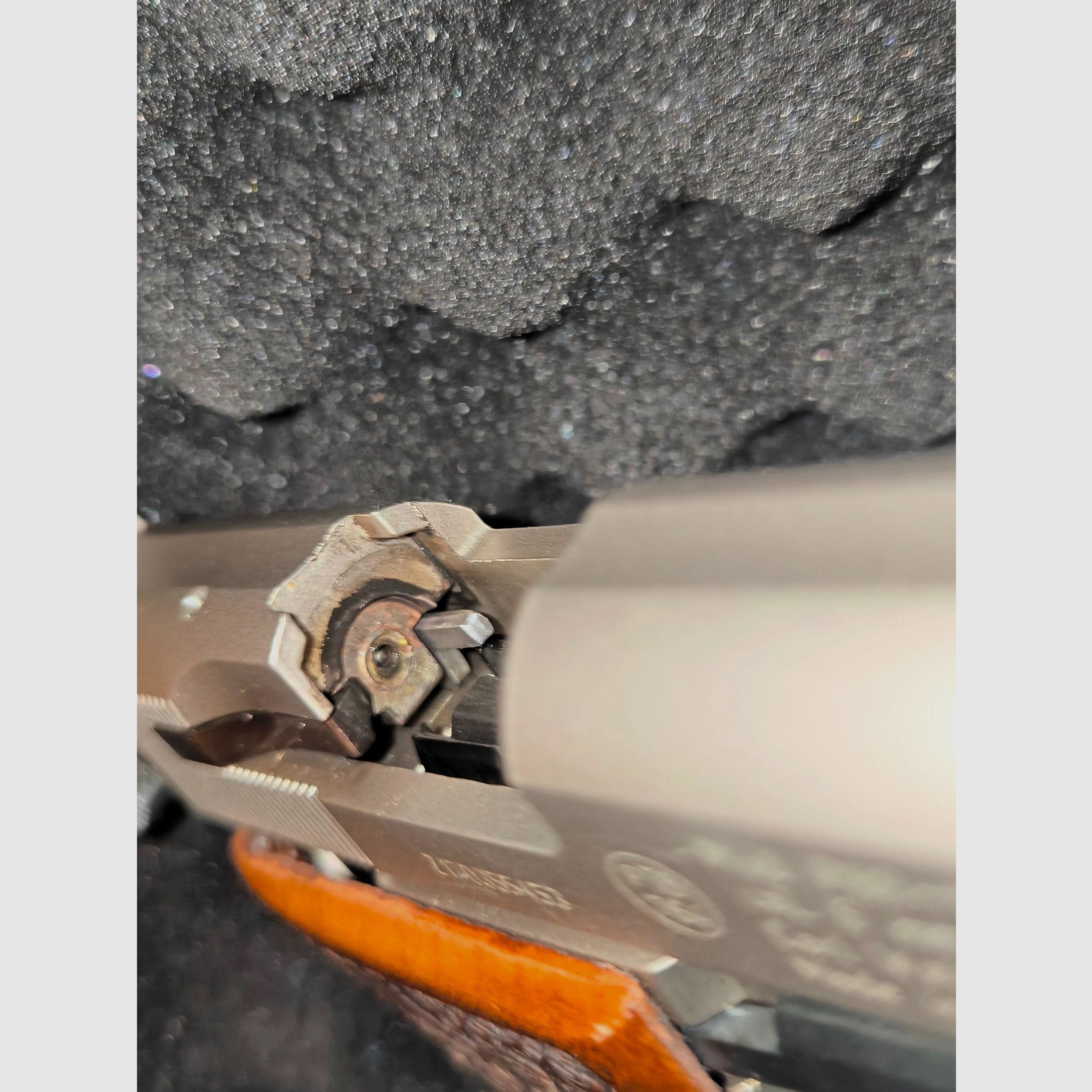 ⚠️ Attenzione collezionisti - svendita, tutto deve andare, prezzo trattabile!! ⚠️ Attenzione collezionisti di armi Walther - pezzo da vetrina - Walther P88 Compact Nickel con impugnature in legno e decorazioni nelle impugnature in legno, PTB 764, calibro 9mmPAK, mai sparato e funzionale oltre che visivamente in condizioni impeccabili, come nuovo!! ⚠️ Spese di spedizione gratuite!!