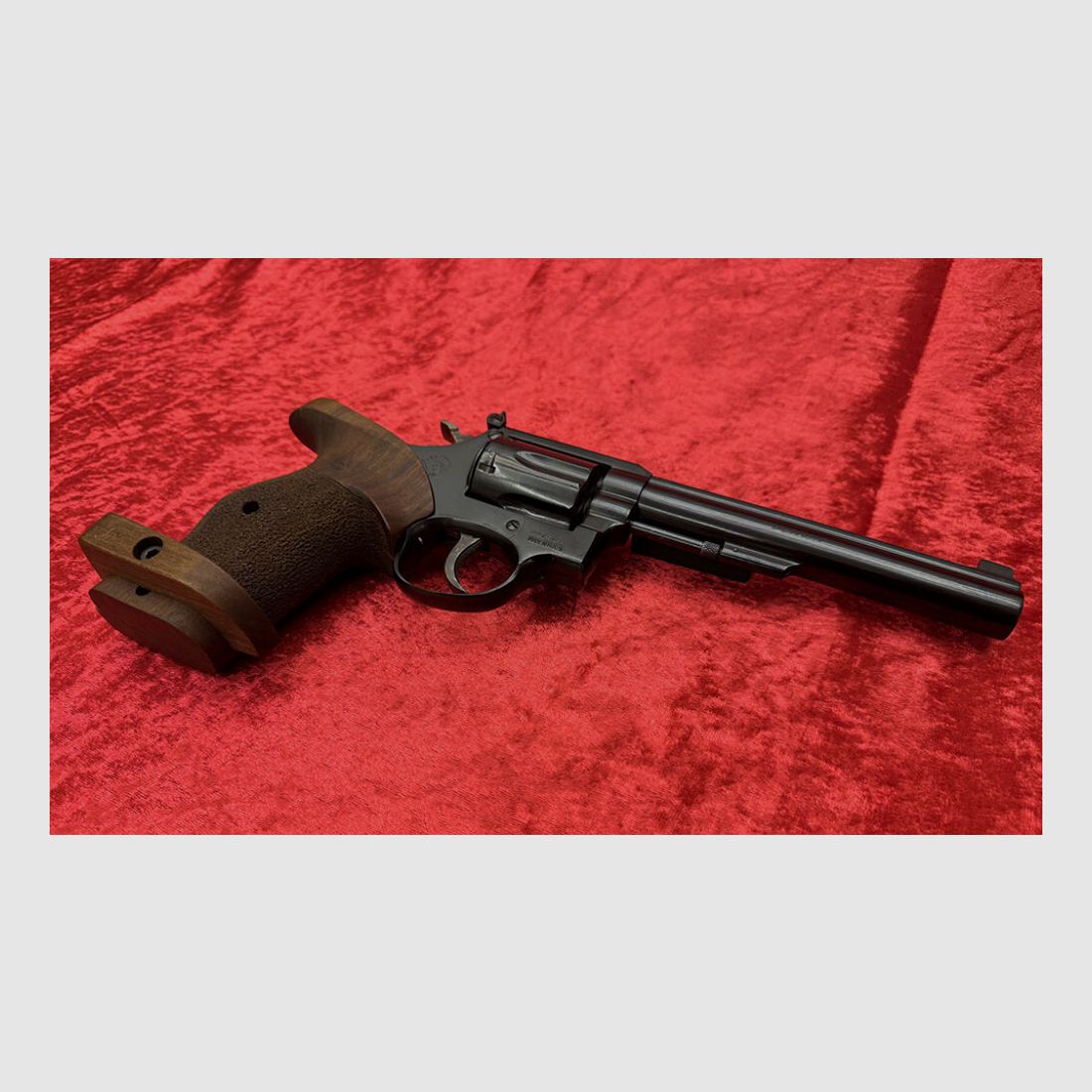 Taurus 76