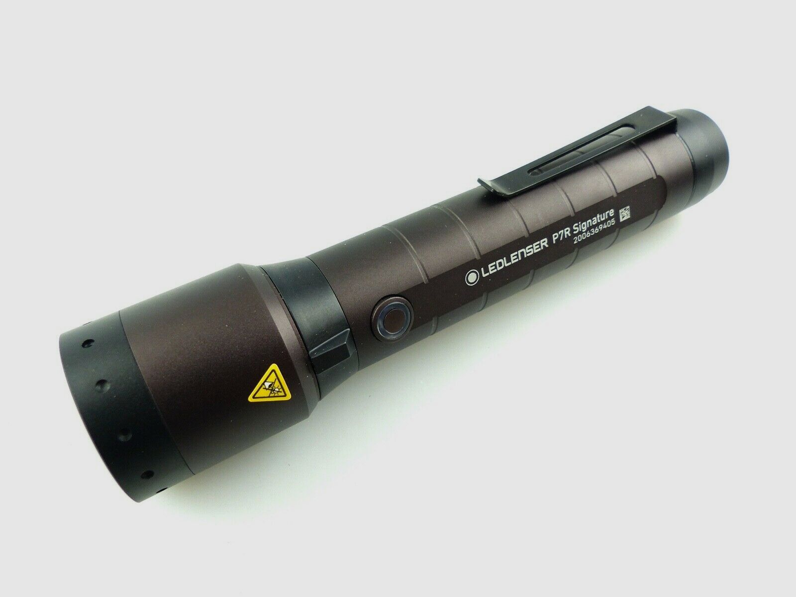 Ledlenser 502190 LED Taschenlampe P7R Signature 2000 Lumen 330m Reichweite