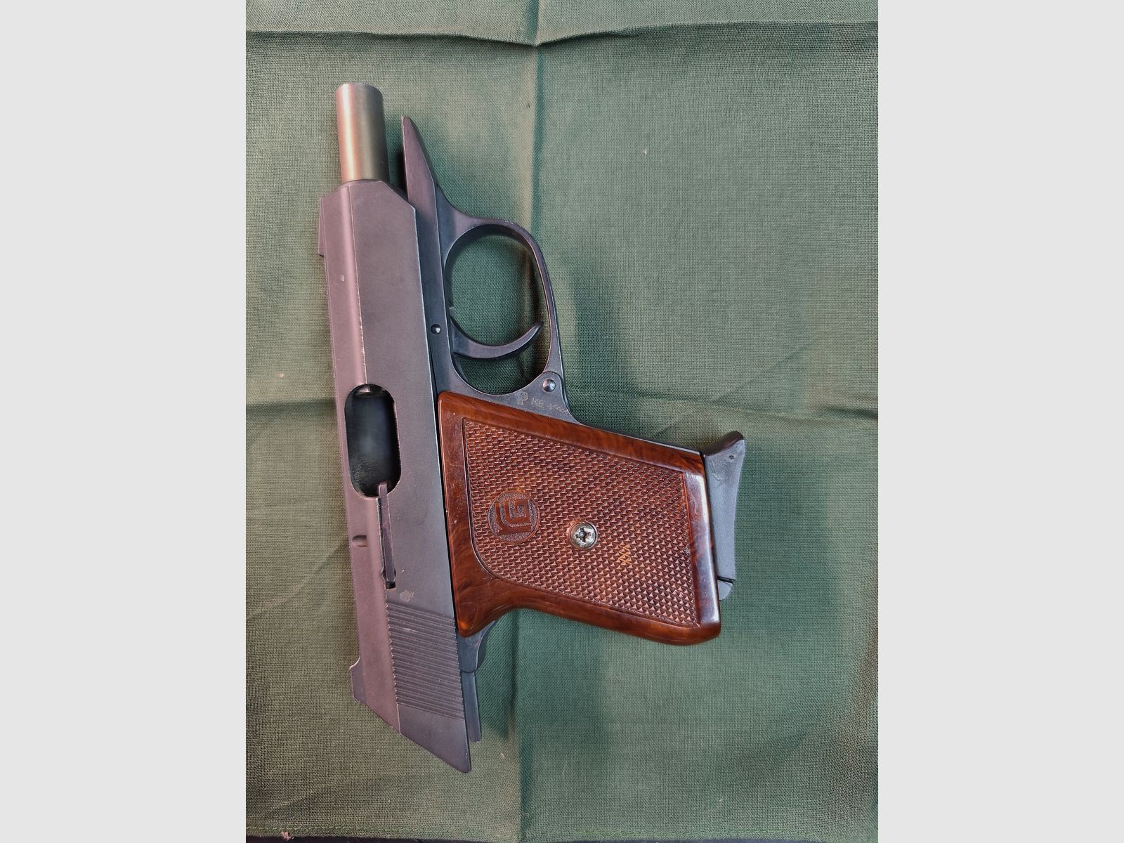 Röhm RG 9 in 8mm P.A.K.    PTB 413