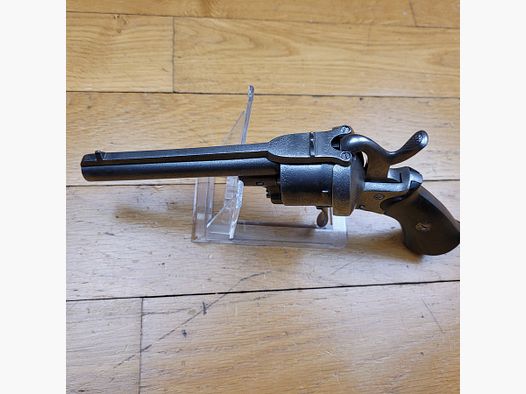Kurioser Perkussionsrevolver im Kaliber 9mm – mit geschlossenem Rahmen – das größte Modell "Taschenrevolver" – schöne Griffschalen aus Ebenholz – gute Mechanik – Selbstverteidigungswaffe aus der Belle Époque – BE