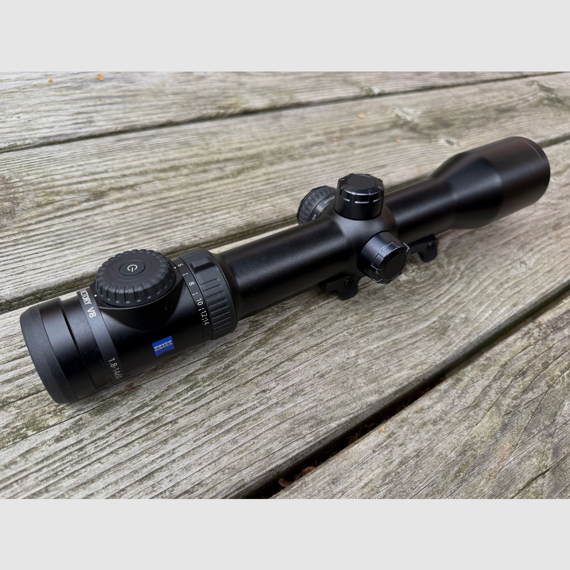 Zeiss Victory V8 1.8-14x50 lunette de tir (36 mm !) & montage Blaser