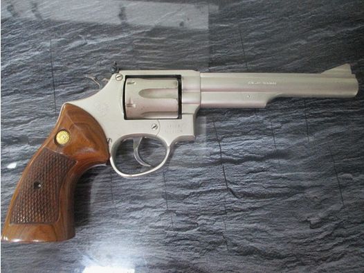 Revolver Taurus .357 Magnum