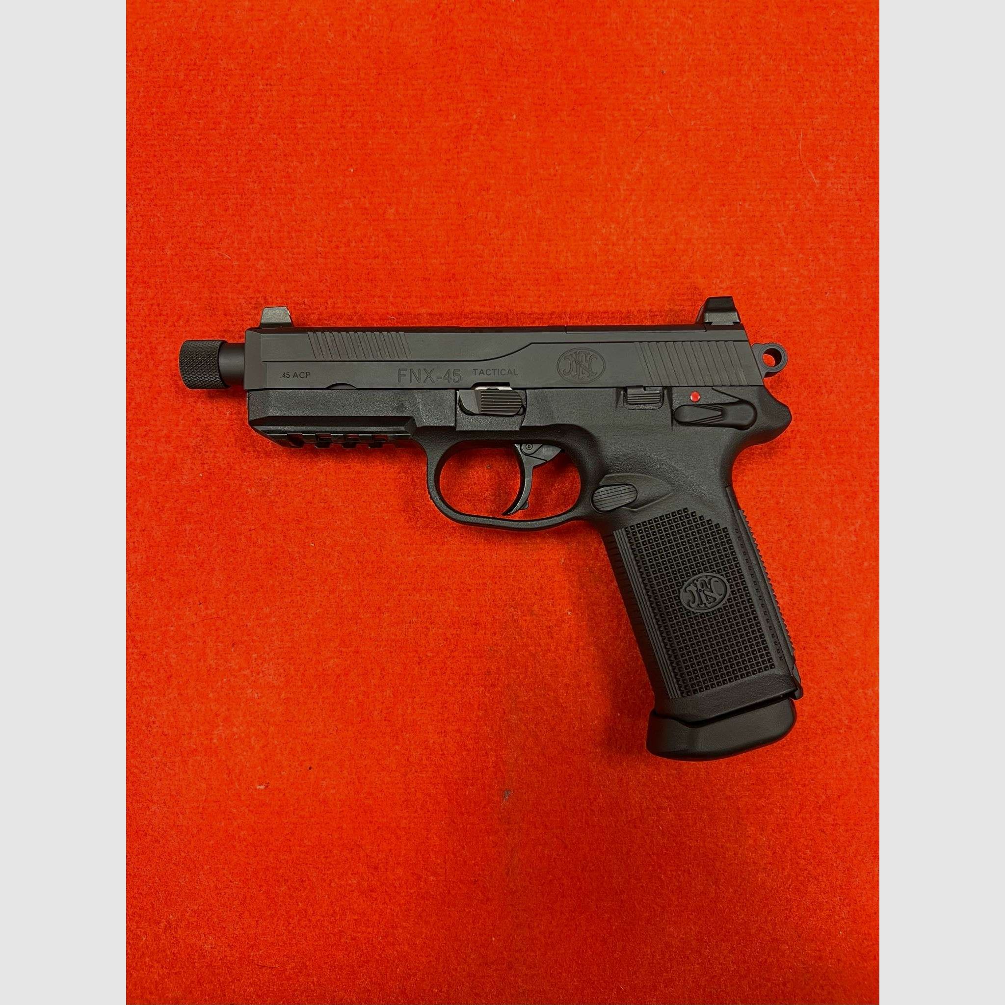 FN Herstal Modell FNX45 Tactical Kaliber 45 ACP, Bild 1 von 5
