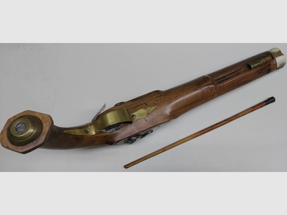 F.C. Nabholt in Regensburg double-barreled percussion pistol