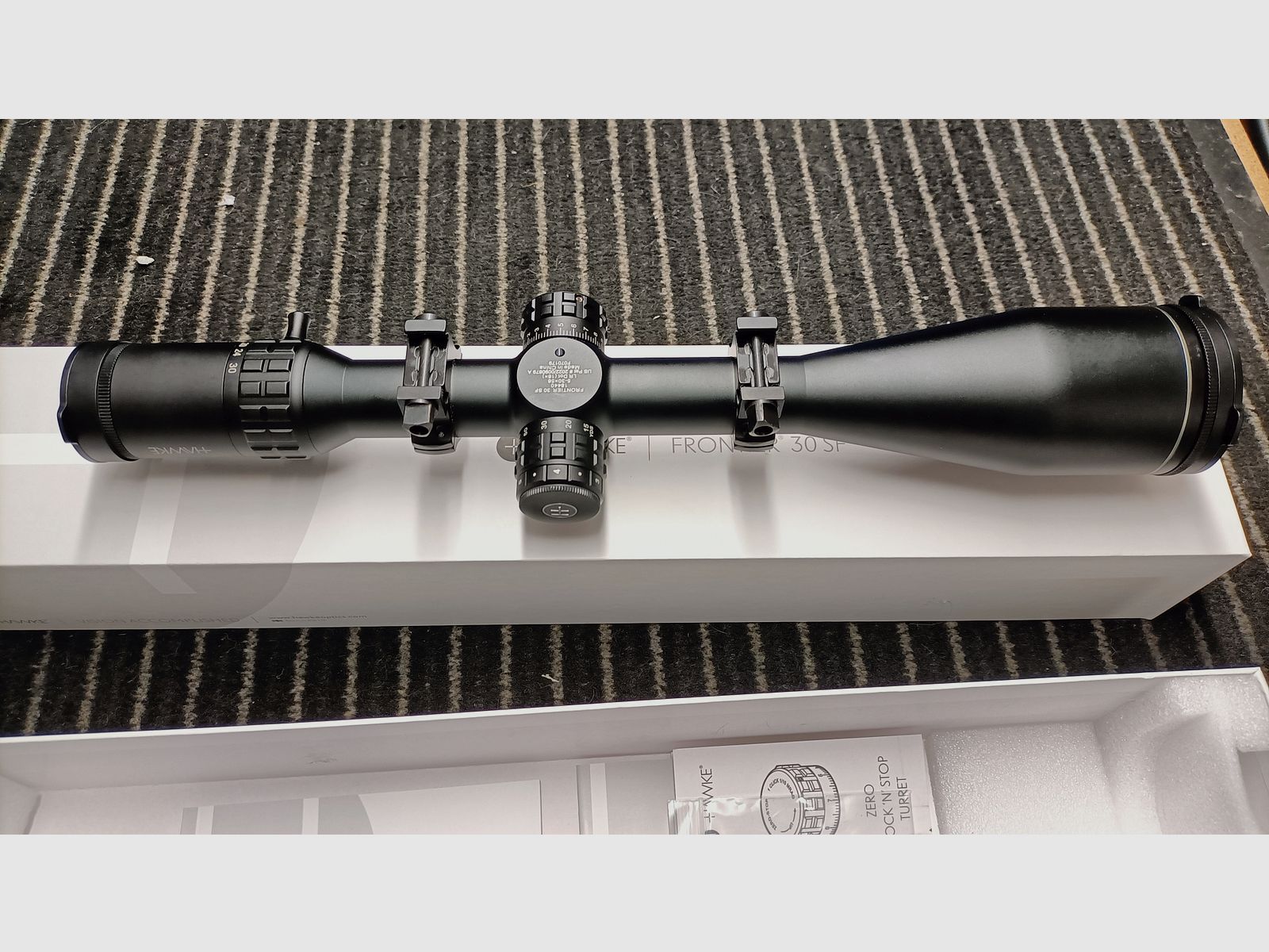 Hawke Frontier SF 5-30x56 LR Dot