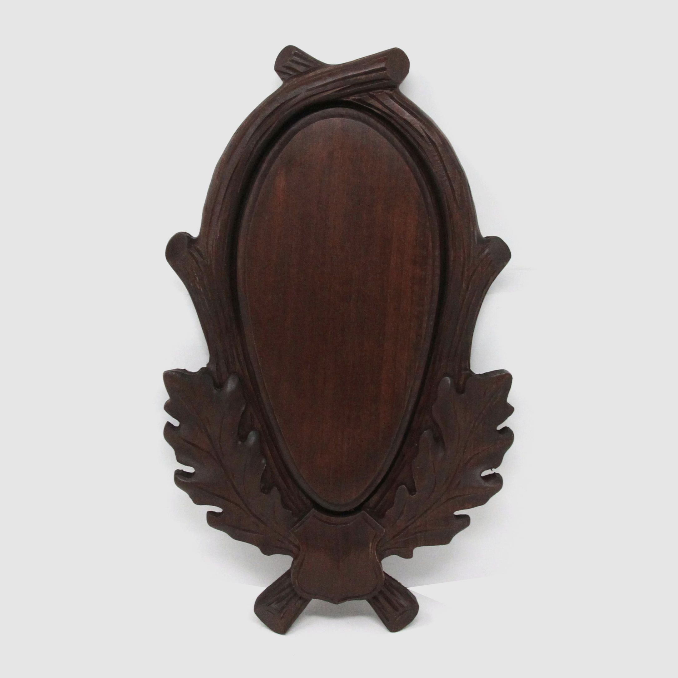 Fritzmann – Porta-Trofei intagliato a mano per capriolo (18 x 9 cm, legno tenero, scuro – #01208-17)